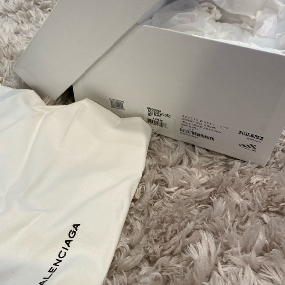 *SOLD* Balenciaga Tess Sock Sneaker 35 - Picture 3 of 8